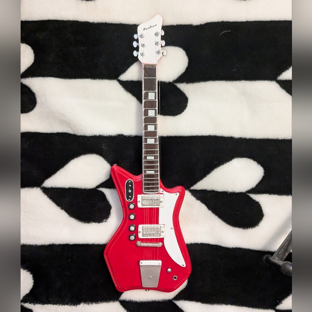 Axe Heaven Jack White Airline Mini Guitar Collectable The White Stripes Guitar